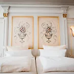 Sure By Western Rhoen Garden 4*