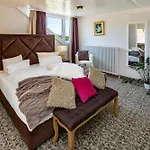 Sure By Western Rhoen Garden 4* Poppenhausen