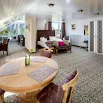 Sure By Western Rhoen Garden 4*