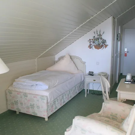 Sure By Western Rhoen Garden Hotel Poppenhausen