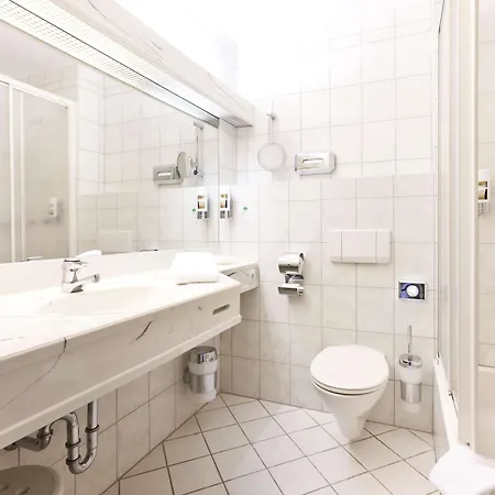 Hotel Sure By Western Rhoen Garden 4*