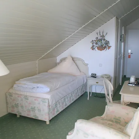 Hotel Sure By Western Rhoen Garden Poppenhausen