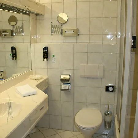 Sure By Western Rhoen Garden 4*