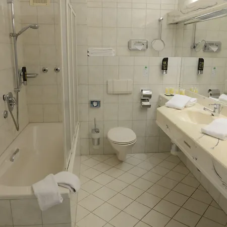 Sure By Western Rhoen Garden 4*