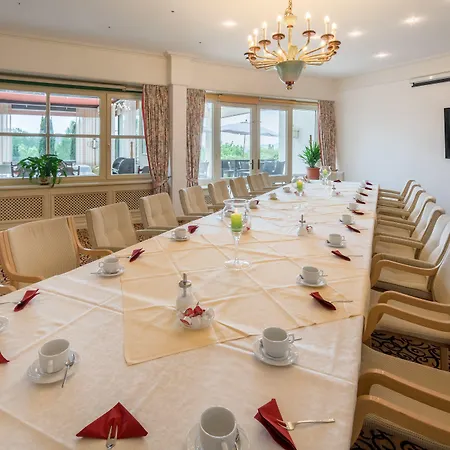 Hotel Sure By Western Rhoen Garden Poppenhausen