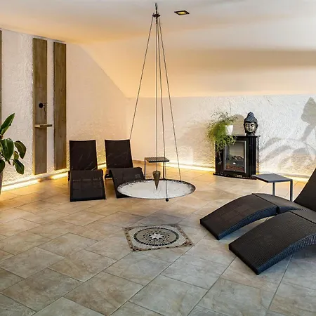 Sure By Western Rhoen Garden 4*